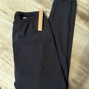 SKIMS Black Leggings